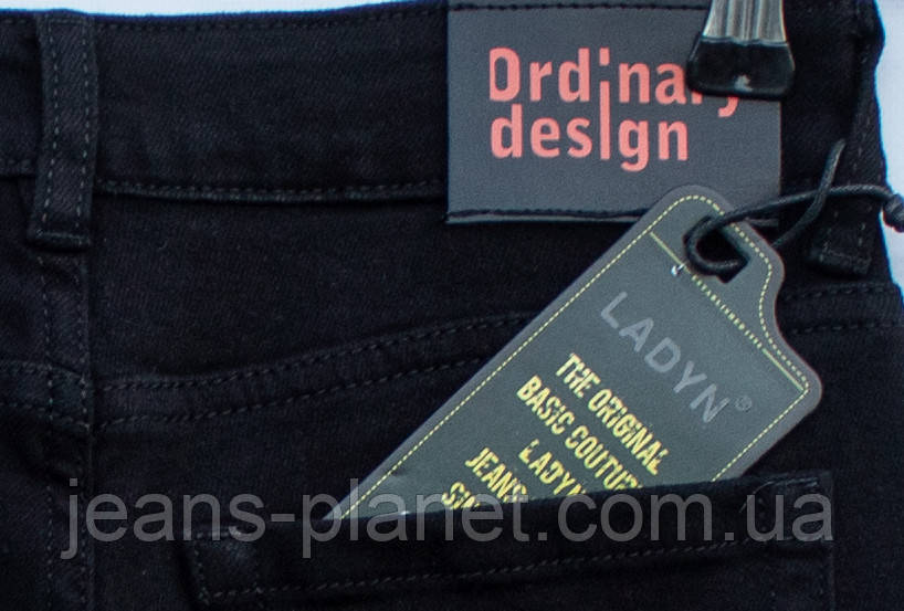 Джинсы женские классические Mom чёрного цвета Lady N — изображение 6