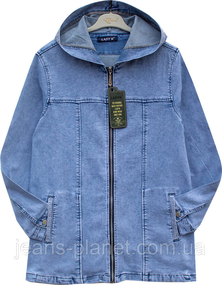 Модна жіноча джинсова куртка з капюшоном на блискавці великі розміри — изображение 4